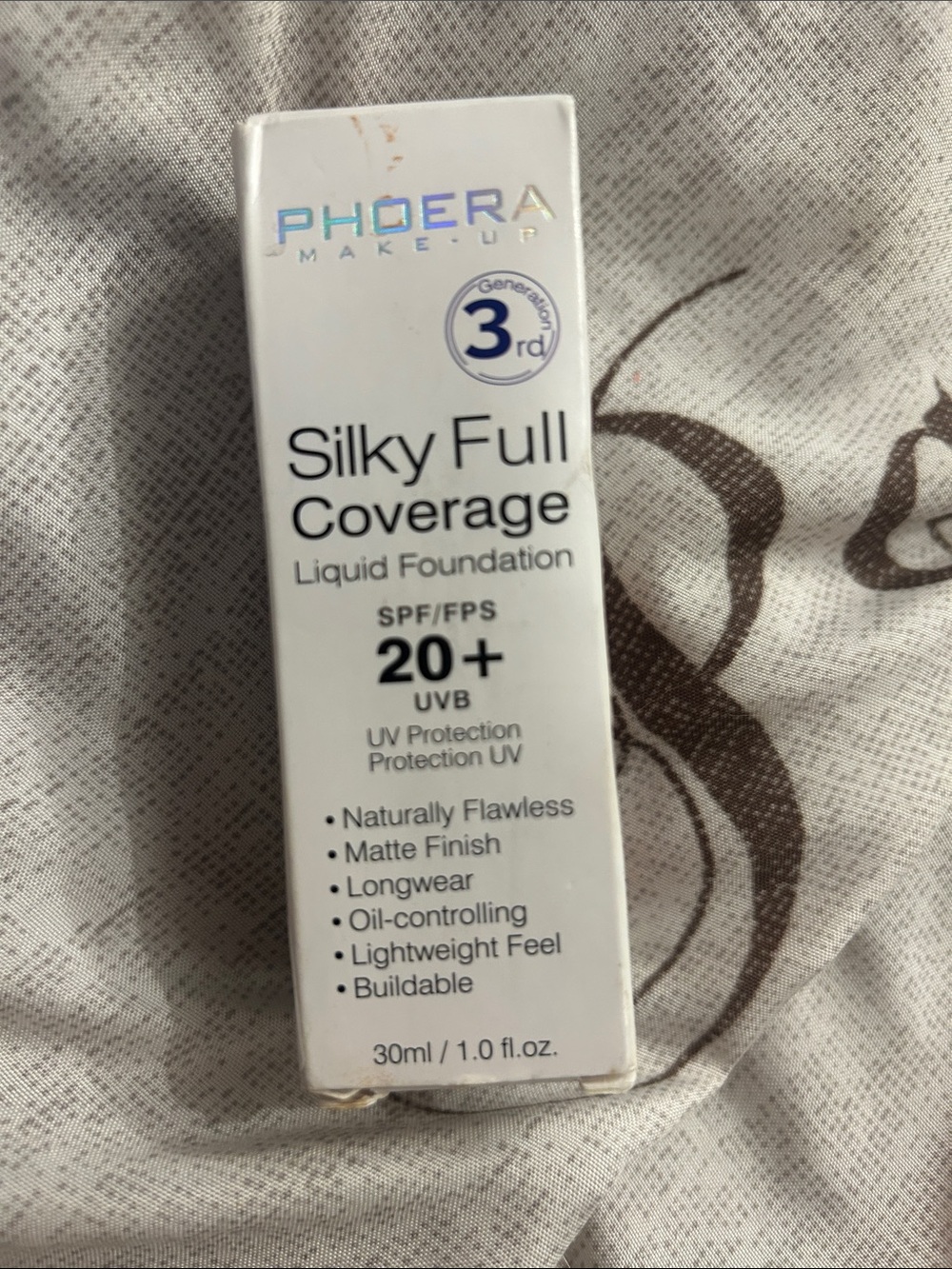 Silky Full Coverage Liquid Foundation - 30ml (Beige)